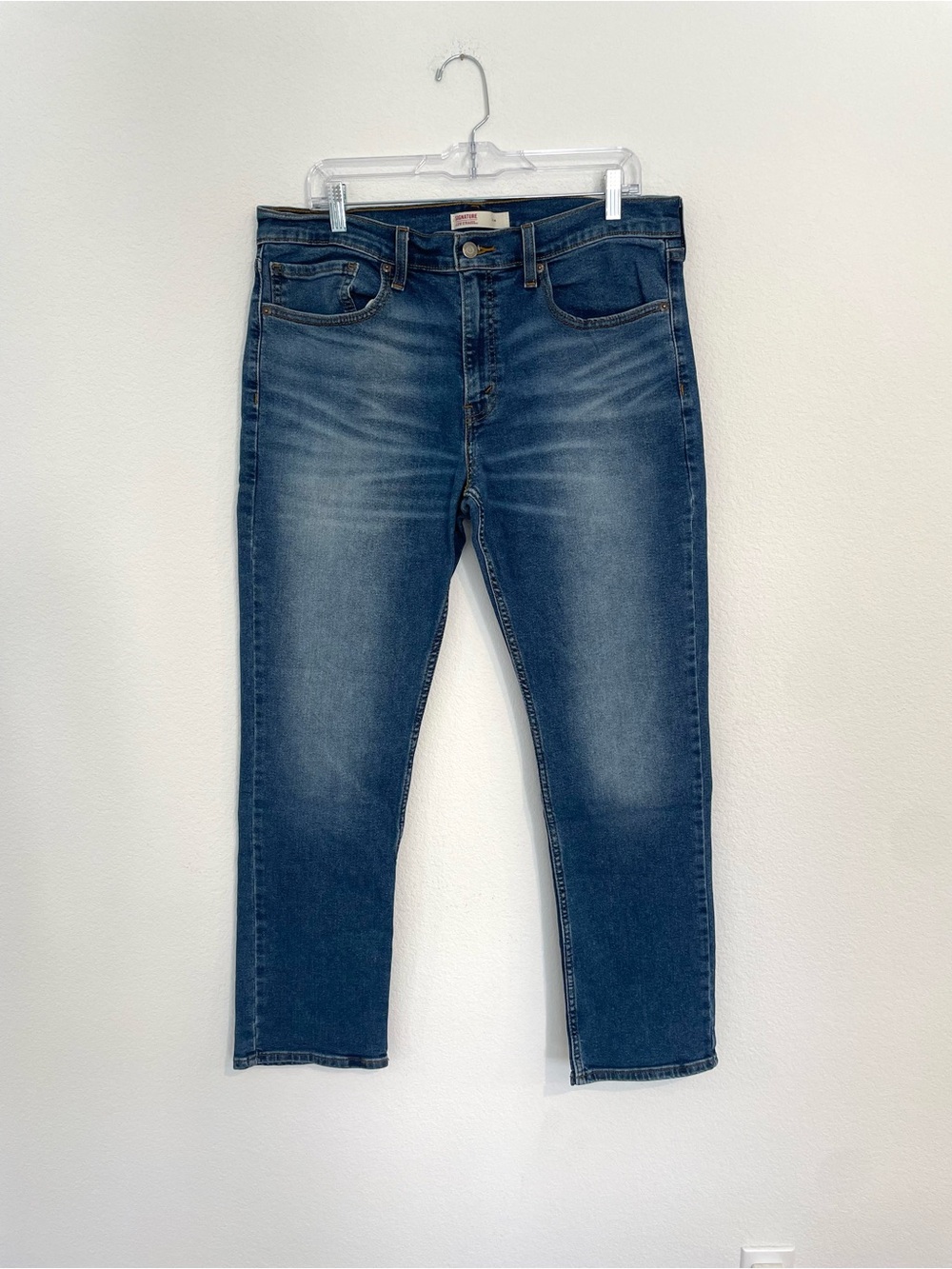 Signature by Levi Strauss Men's Slim Jeans in Medium Blue Wash